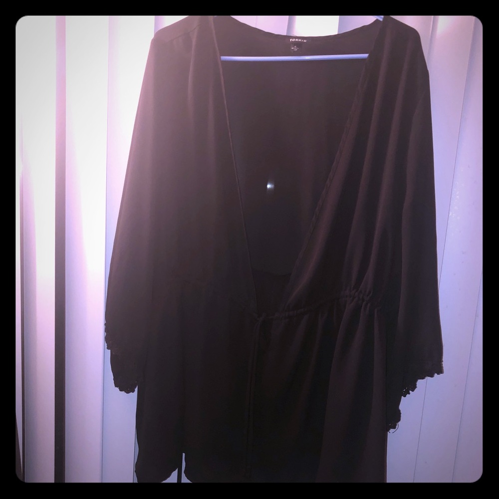 Sheer Babydoll Blouse w/lace trim